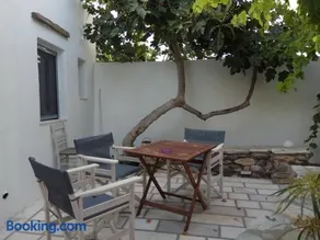 Margo Antiparos - Image 2