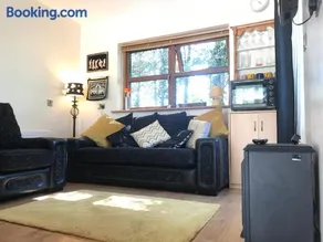 Pigeon Brae pet friendly accommodation Enniskillen - Image 1