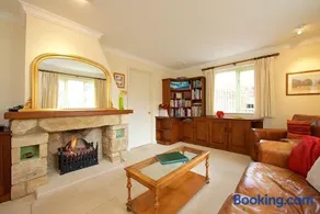 Badgers End - Image 4