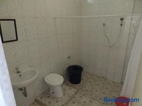 Riverside Guesthouse and Treks - Image 3