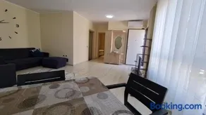 Apartment in Qerret - Image 1