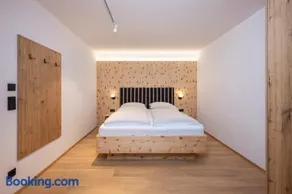 Apparthotel Zirbenhof - Image 5