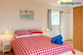 11 The Downs, coastal retreat Thurlestone South Devon - Image 5