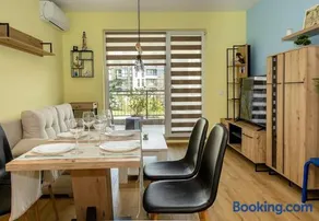 Elysia Luxury Residence - Sea Escape & Parking - Image 2