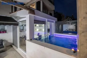 Luxury apartment Martinis with pool - Image 1