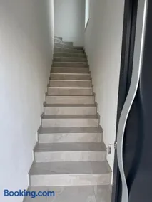 Goldeck View Apartment - Image 4