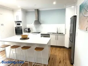 72 Bombala Crescent - Image 3