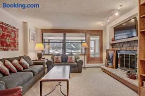 VS643 and 645H Square Condo - Image 3