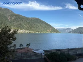 the Lake View apartment - Image 1
