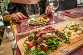Hôtel Restaurant L'Arbre à Pain - Image 3