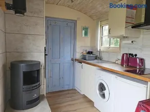 The Shepherd's Hut - Image 5