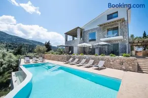 Mylos Mountain Villas- Villa Giorgio - Image 1