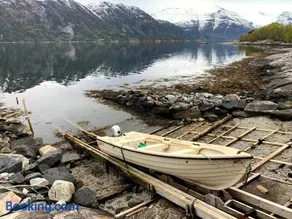 Cabin by the Fjord - Image 3