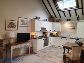 The Shippon, Parc yr Odyn, Pentraeth, Anglesey LL75 8UL - Image 2