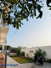Pvt private villa - Image 1