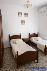 L&R House - Image 3