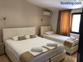 Days Inn Apartments - Image 3
