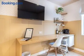 Alice Backyard Holiday Home - Apartments, Rooms & Exclusive Cave Saunas - Image 2
