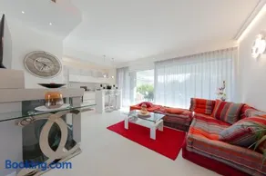 Magic Luxury Apartments - Image 2