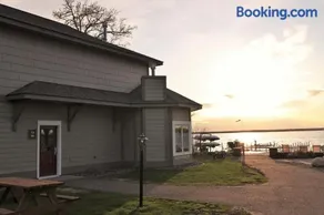 Bay Colony 774 - Upper - Image 1