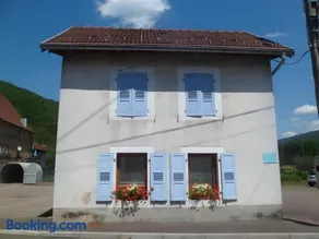Charmante Maison Les Volets Bleus - Image 2