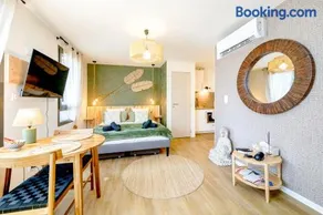 Le Bali - Queen-Size, Parking Gratuit & Sauna - Image 4