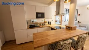 Cozy 1Bedroom Apartment Courtyard Near Buttes-Chaumont - Image 2