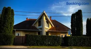 Mol-Ker-Vill Apartment - Image 1