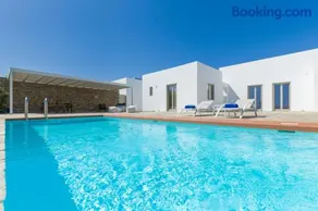 Summera villas Paros - Image 1