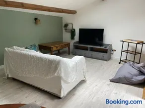 Les Vieux Platanes Loft chaleureux - Image 1