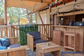 Tente chauffée avec piscine lagon - Image 3