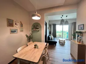 Cottonwood Apartment at Marbella Suites Dago - Image 2
