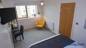 Telford Townhouse with Parking - Image 5