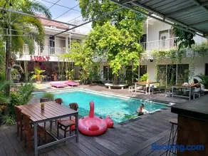 Lushy Hostel Canggu - Image 2