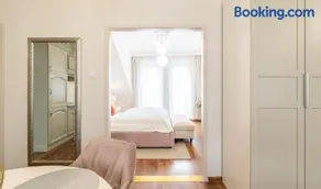 Monarchia Apartman Pearl - Image 4