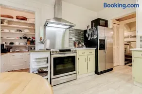 Four Bedroom Rosedale Home - Image 3