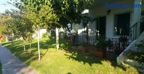 Ampeli Apartments - Image 3