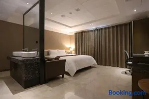 Zenith Tourist Hotel - Image 5