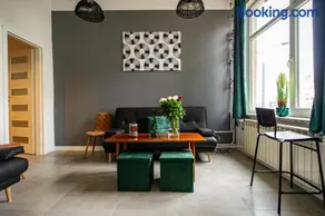 Metro Marymont Comfy Apartment - Image 1