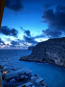 Xlendi - Seafront 2 Bedroom Apartment, Fully Air-conditioned and equipped with all amenities - Image 2