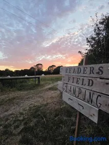 Readers Field Glamping - Image 3
