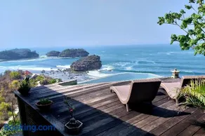 Batu Hill Villa - Image 2