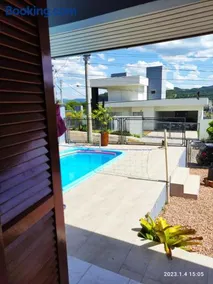 Quartos familiares com piscina - Image 1