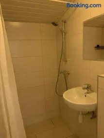 Bungalow 72 - Image 2