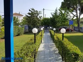 Villa for 14 Guests near the sea - 100m - Image 2