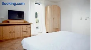 Ferienwohnung Tannen-Apotheke Eins - Image 2