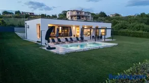 Villa Rea - Image 1