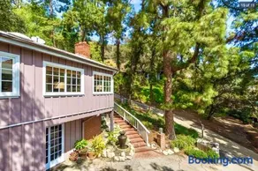 Hollywood Hills Spa Retreat Oasis with Tree Top Views, Private Jacuzzi Style Tub, Steam Room, Magical Half Acre Acre Garden and Patio, Free Parking for 2 cars, in LA's most Serene, Central Desirable Area - Image 2