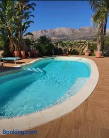 Villa Dora con piscina - Image 3