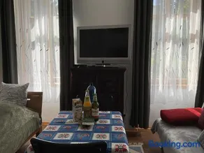 Ferienwohnung von der Herzogshöhe ,WIFI, Netflix, Parkplatz, Kamin, Fussbodenheizung, Thermomix, Babybett, E-Autoladestation - Image 2
